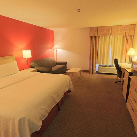 Days Inn By Wyndham Calumet Park Экстерьер фото