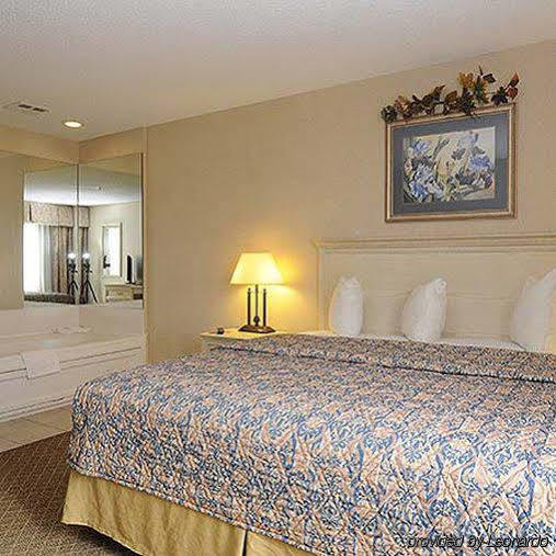 Days Inn By Wyndham Calumet Park Экстерьер фото